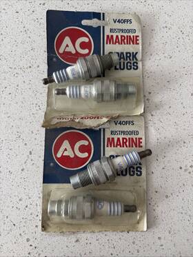 V40ffs Acdelco Ac Delco Spark Plug Nos Lot Of 4 Marine Ch2