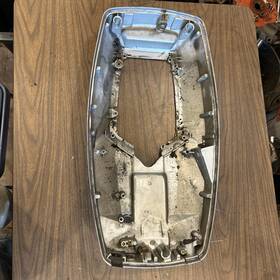 332171 Evinrude / Johnson 1986 Lower Cowl Engine Cover 40 Hp Outboard Freshwater