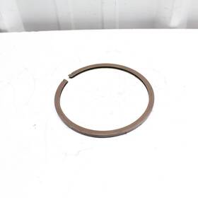0322435 Johnson Omc Evinrude 322435 Bearing Support