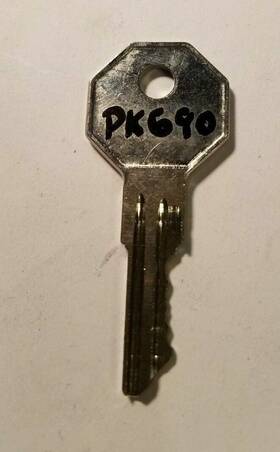 Marine 11947-g 1284 Tracker Pk690g Boat Ignition Replacement Key