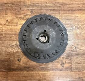 Omc 0583968 200 225 250 Hp Johnson Evinrude Flywheel 35 Amp 1996-2001 V6 0583970