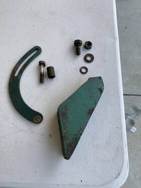 840086 Volvo Penta Md6 Md7 Alternator Brackets
