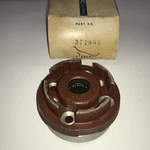 Omc Johnson Evinrude 377885 Bearing Seal & End Cap 307089 Nos Oem Vintage. Fixed Price $20.00.